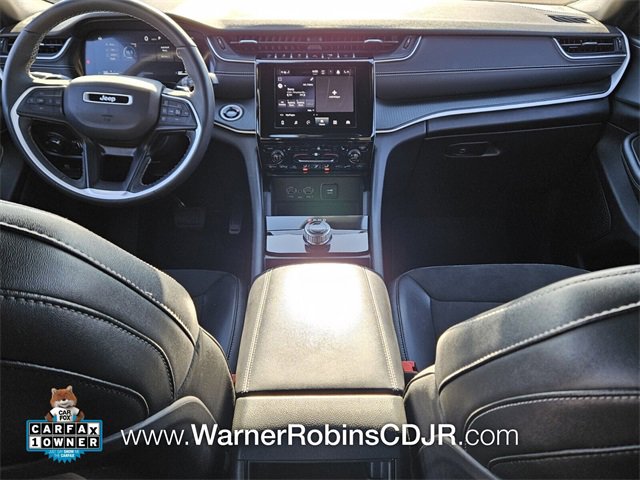 Used 2024 Jeep Grand Cherokee Altitude image 8