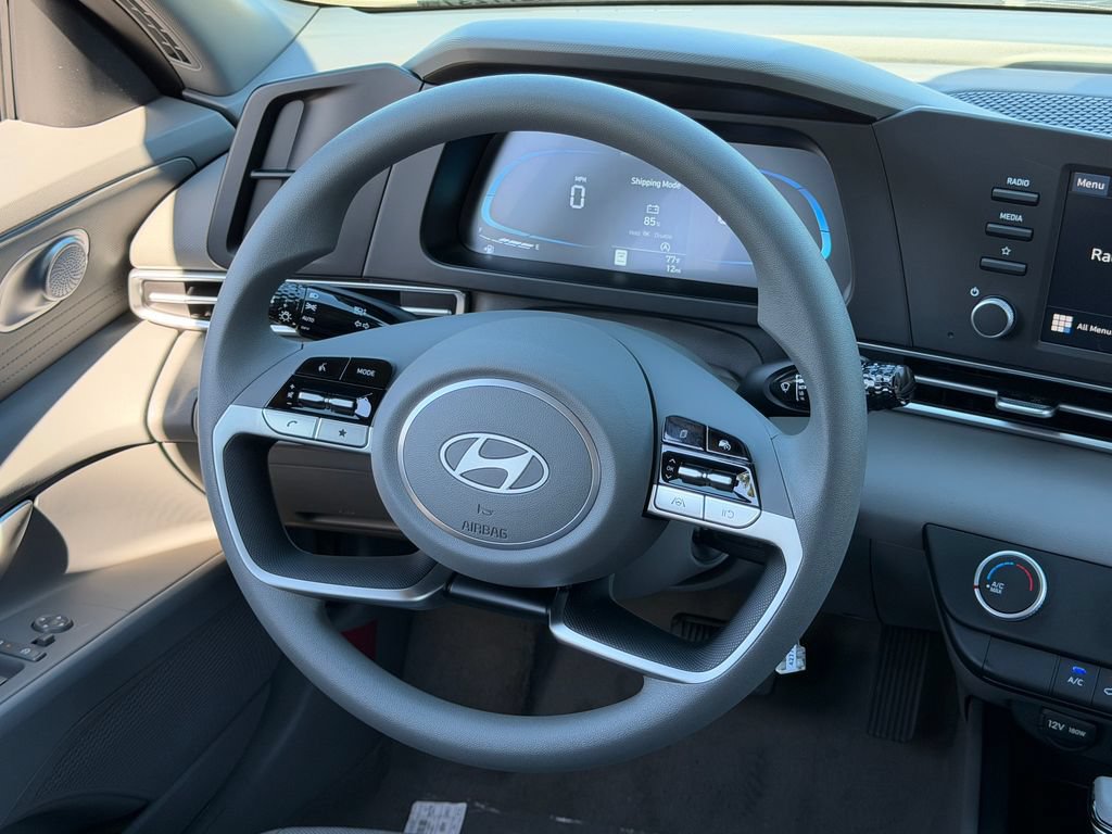 New 2026 Hyundai Elantra SE FWD image 14