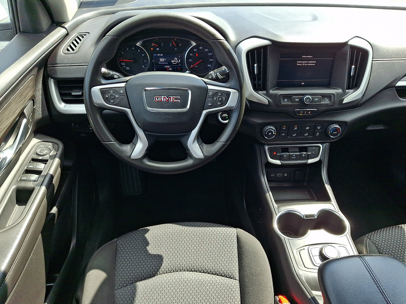 Used 2024 GMC Terrain SLE FWD image 12