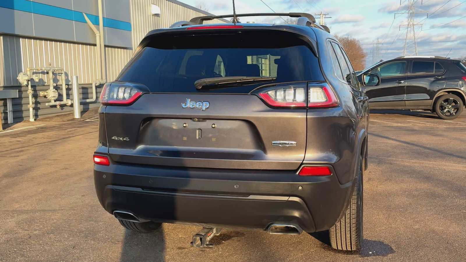 Used 2021 Jeep Cherokee Latitude Lux w/ Sun & Sound Group image 3