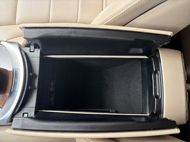 Used 2017 Mercedes-Benz GLC 300 4MATIC w/ Premium 3 Package image 41