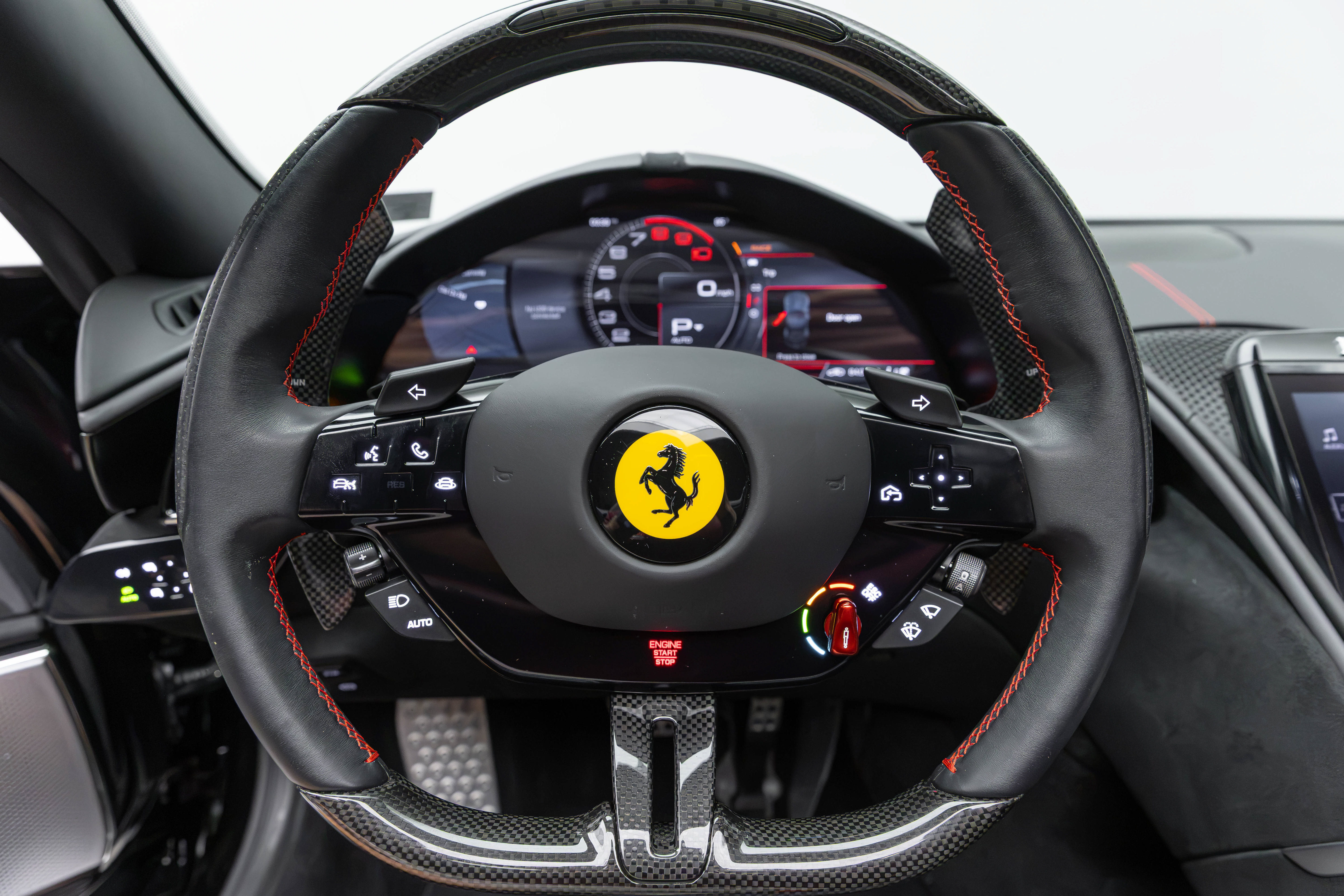 Certified 2025 Ferrari Roma Spider RWD image 15