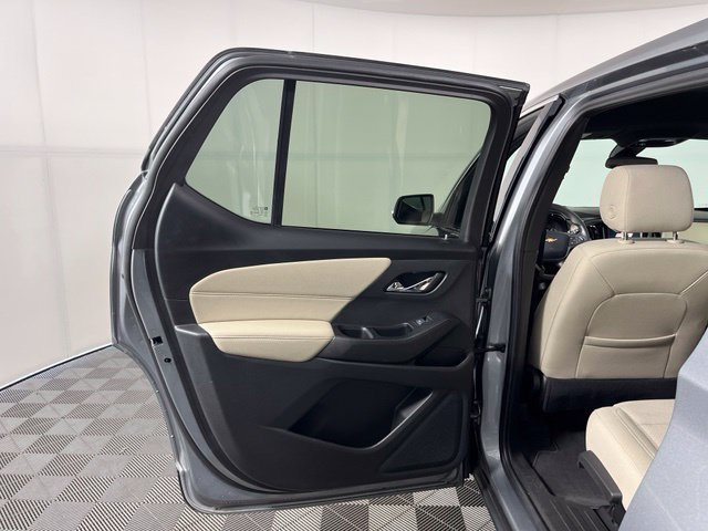 Used 2023 Chevrolet Traverse LS w/ Safety Package AWD/4WD image 36