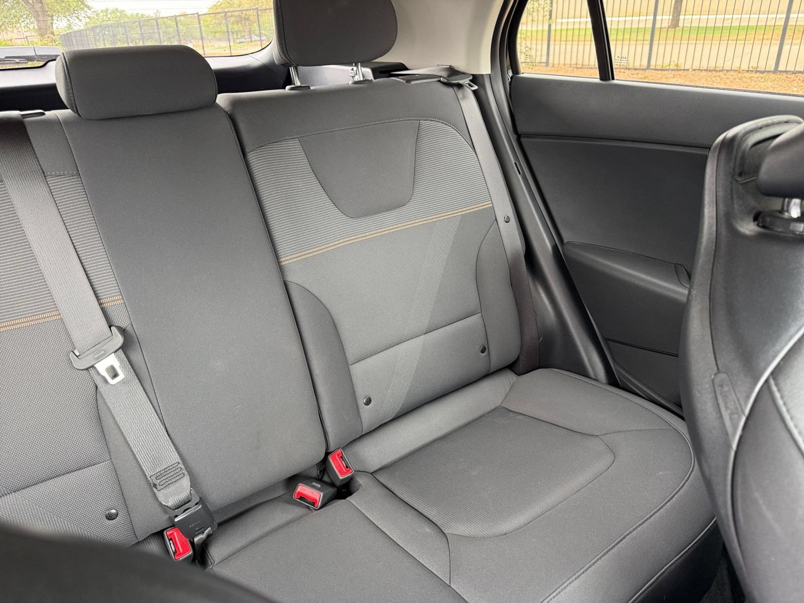 Used 2026 Kia Niro LX FWD image 36