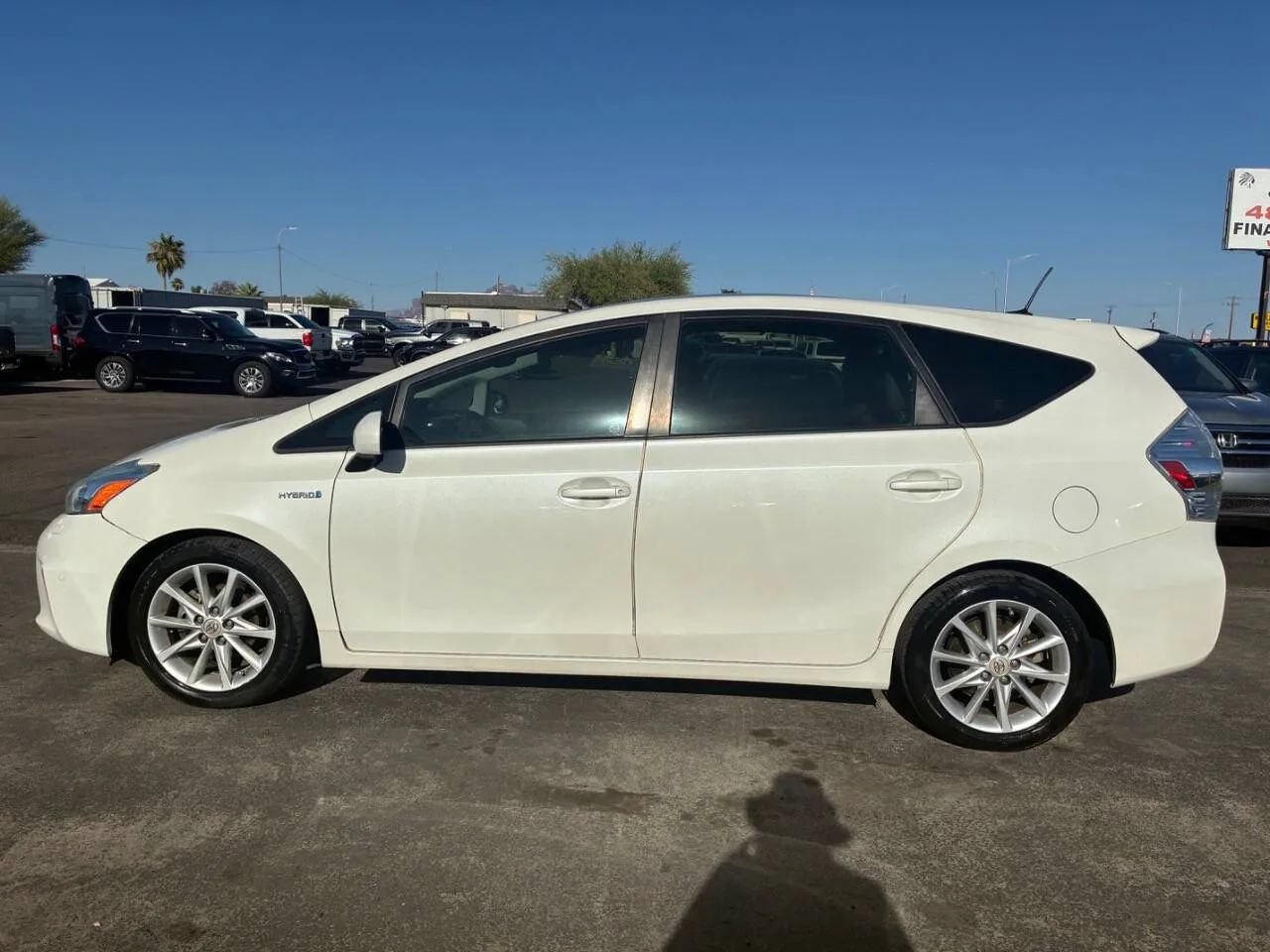 Used 2012 Toyota Prius V Five FWD image 3