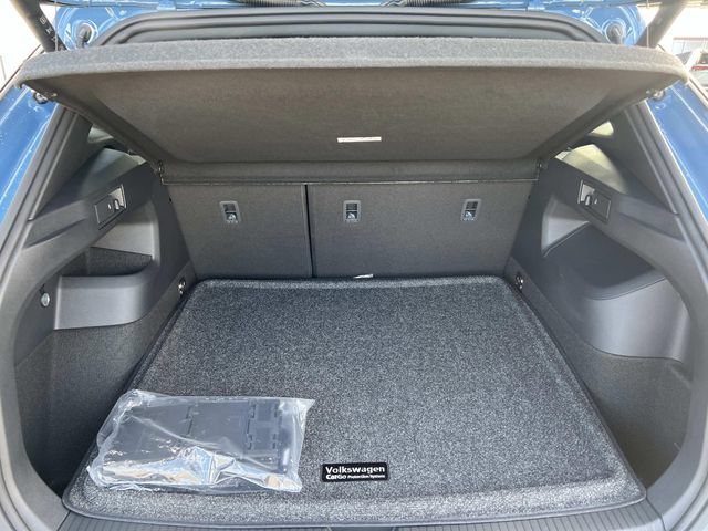 New 2026 Volkswagen Tiguan SEL R-Line AWD/4WD image 27