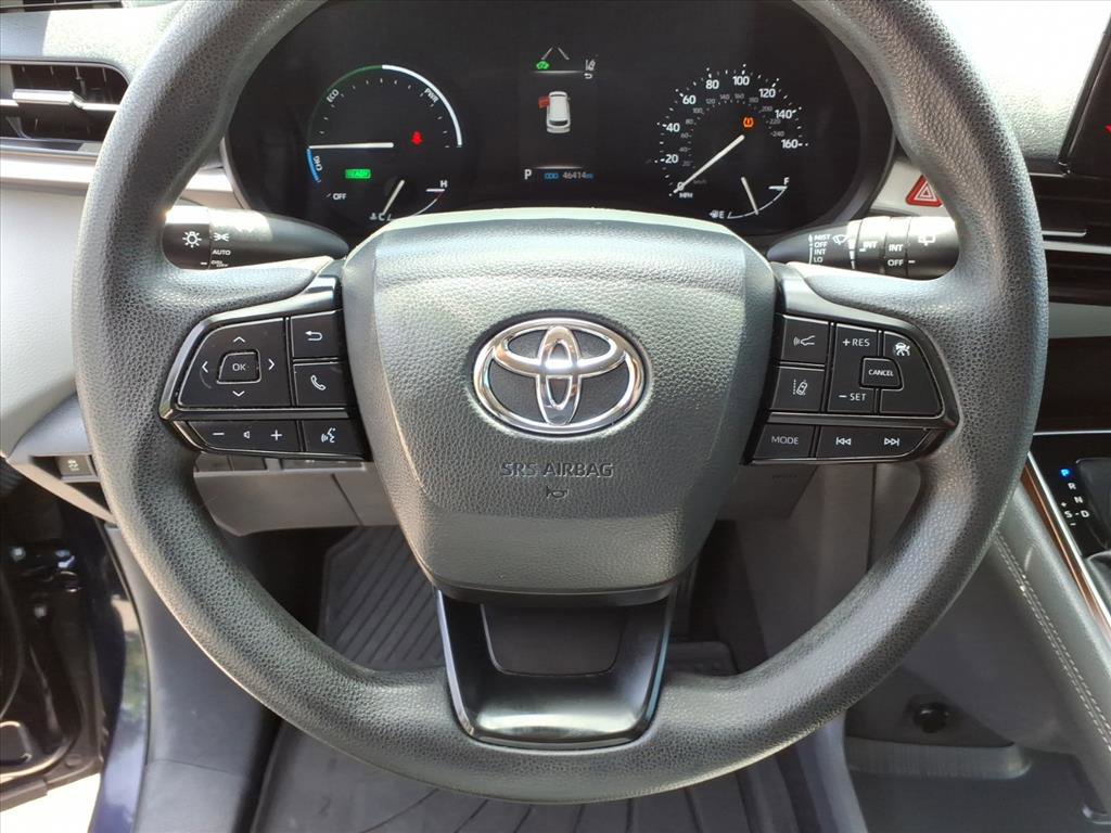 Used 2024 Toyota Sienna LE FWD image 24