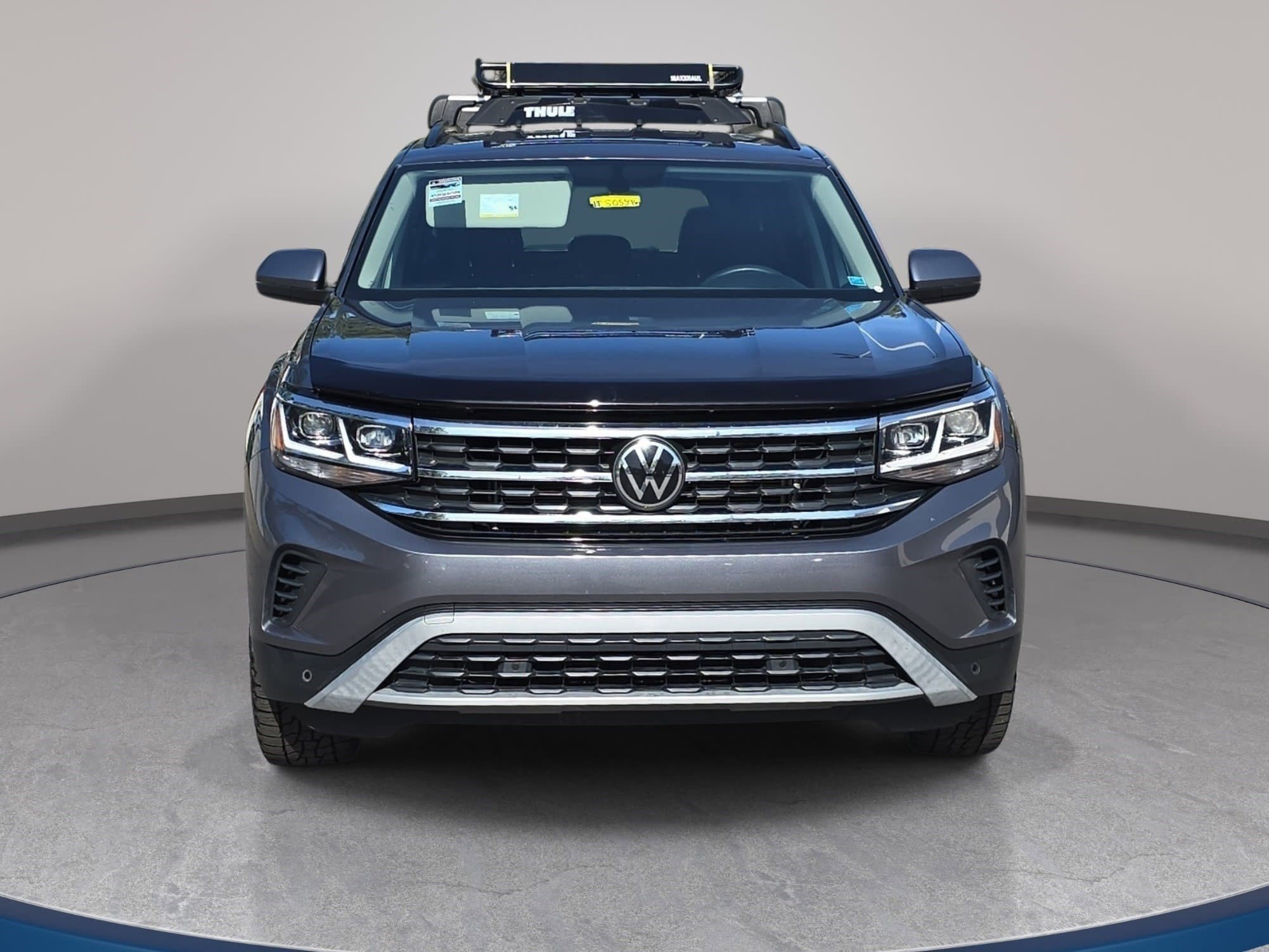 Used 2023 Volkswagen Atlas SE image 2