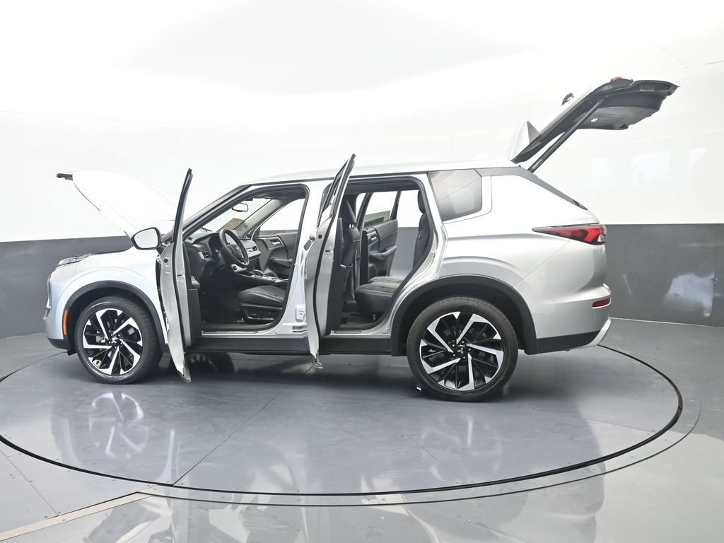 Used 2024 Mitsubishi Outlander SE image 84
