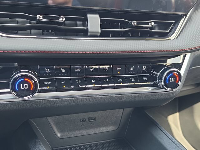 New 2026 Chevrolet Equinox RS w/ Convenience Package III FWD image 26