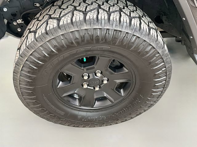 Used 2023 Jeep Gladiator Mojave w/ LED Lighting Group image 31