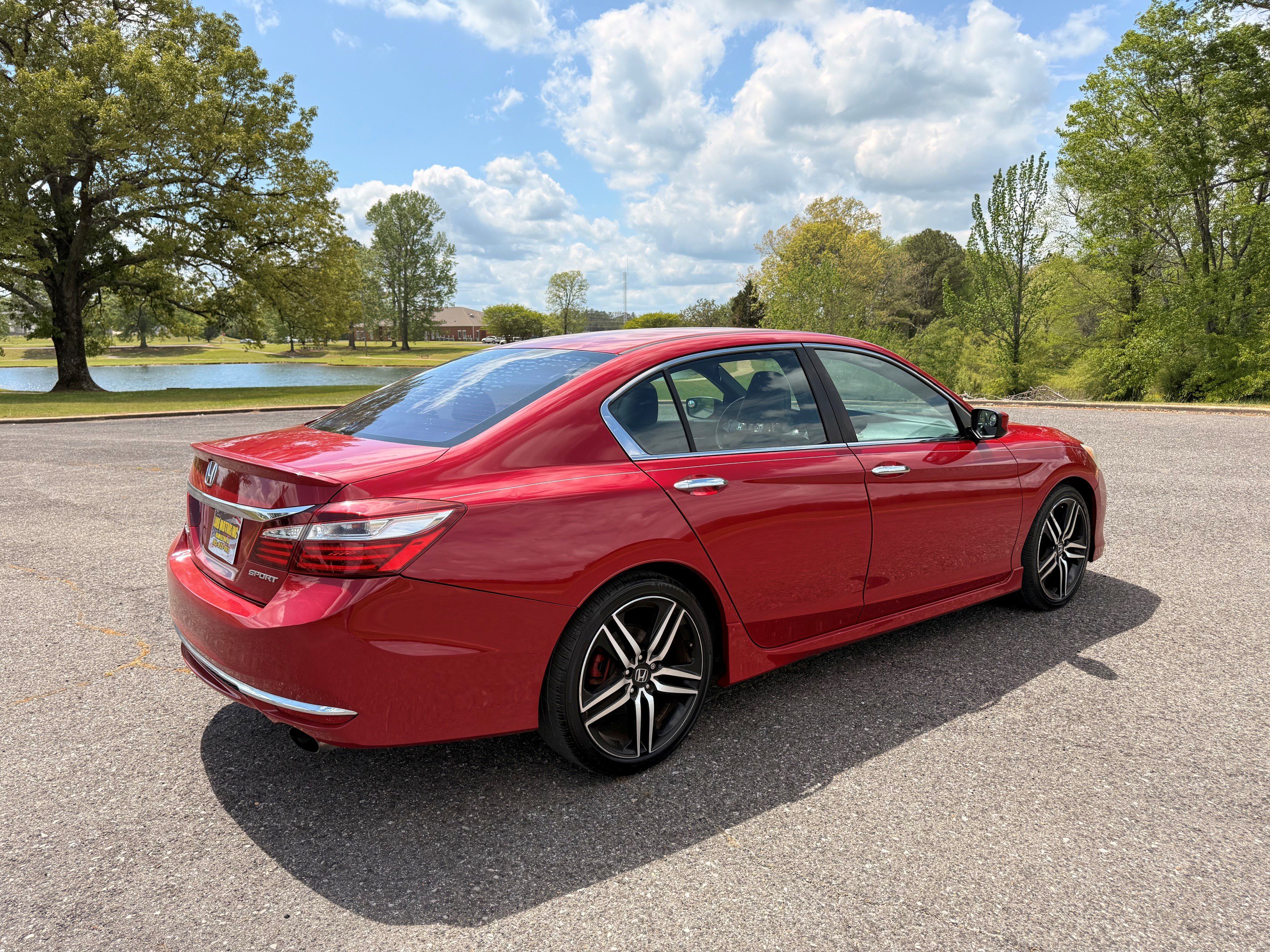 Used 2017 Honda Accord Sport image 5