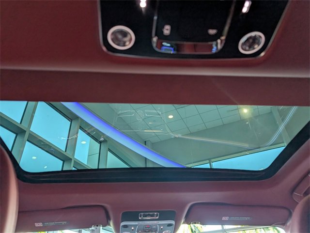 Used 2023 Bentley Flying Spur Azure image 13