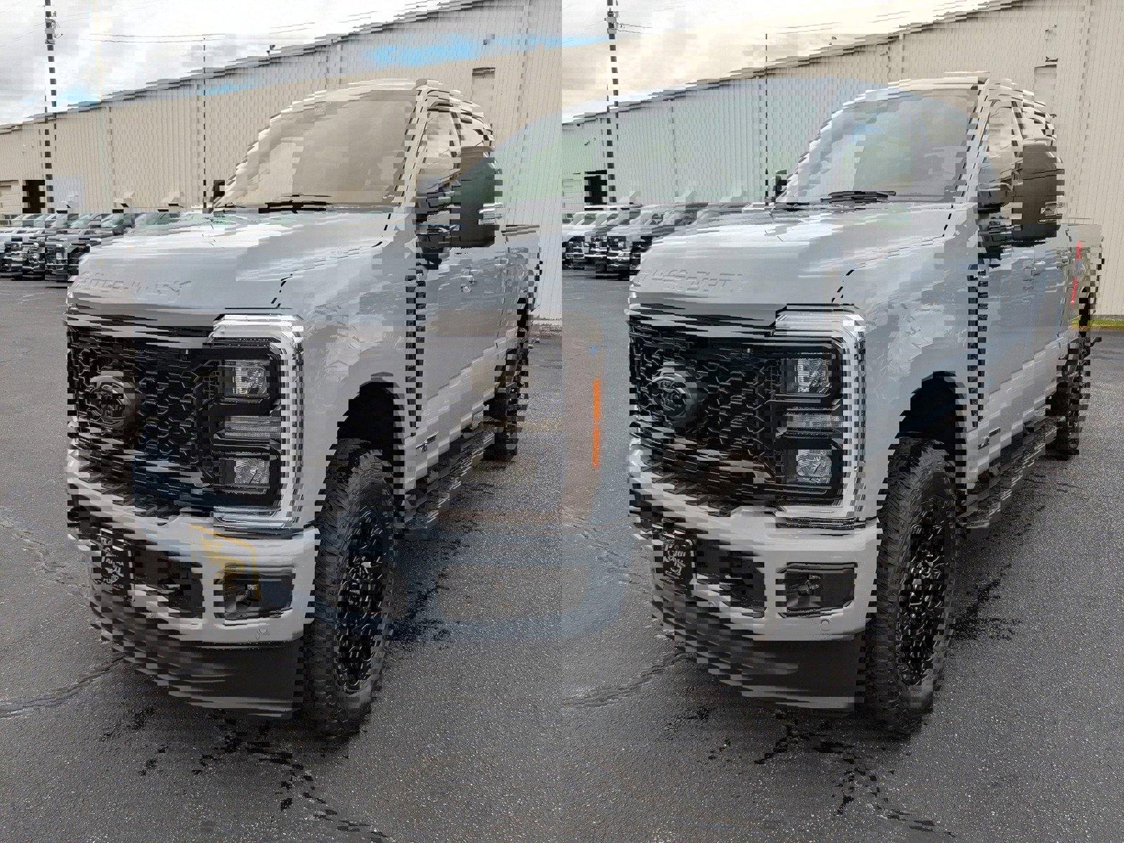 New 2026 Ford F250 Lariat w/ Black Appearance Package image 7