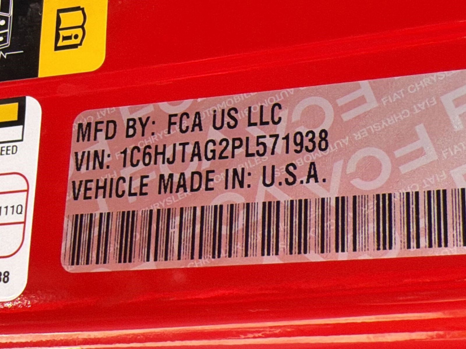 Used 2023 Jeep Gladiator Sport AWD/4WD image 19