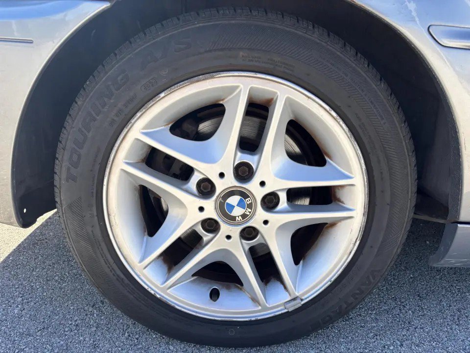 Used 2004 BMW 325Ci Convertible RWD image 32