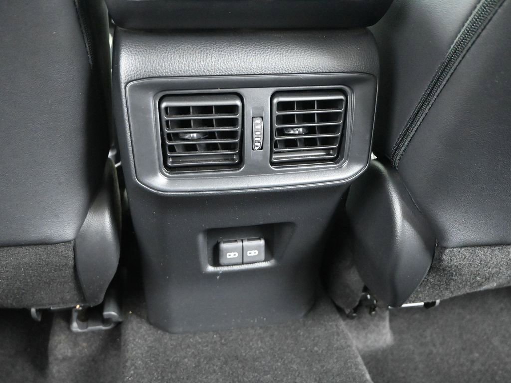 Used 2023 Toyota RAV4 Limited image 14