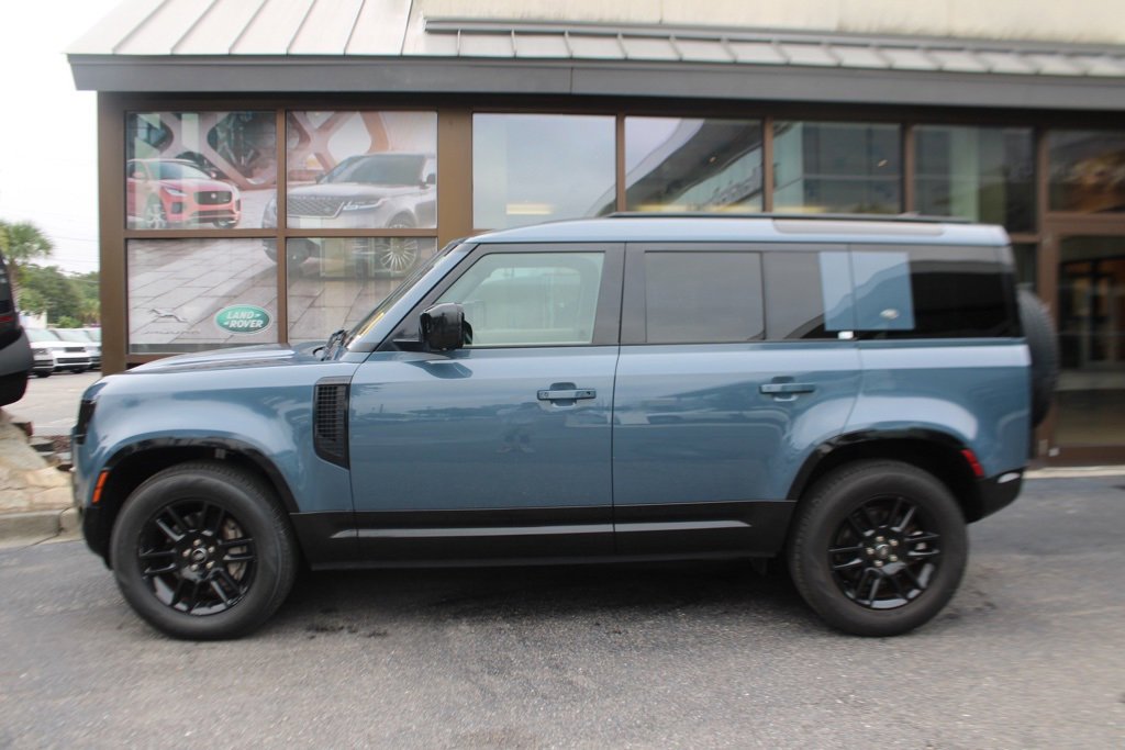 Used 2022 Land Rover Defender 110 X-Dynamic SE image 9