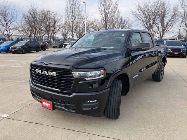 Used 2025 RAM 1500 Laramie w/ Sport Appearance Package AWD/4WD image 3