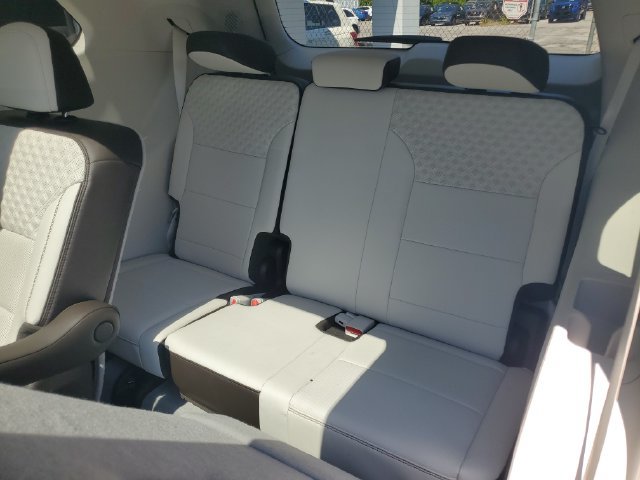 Used 2024 GMC Acadia Denali FWD image 35