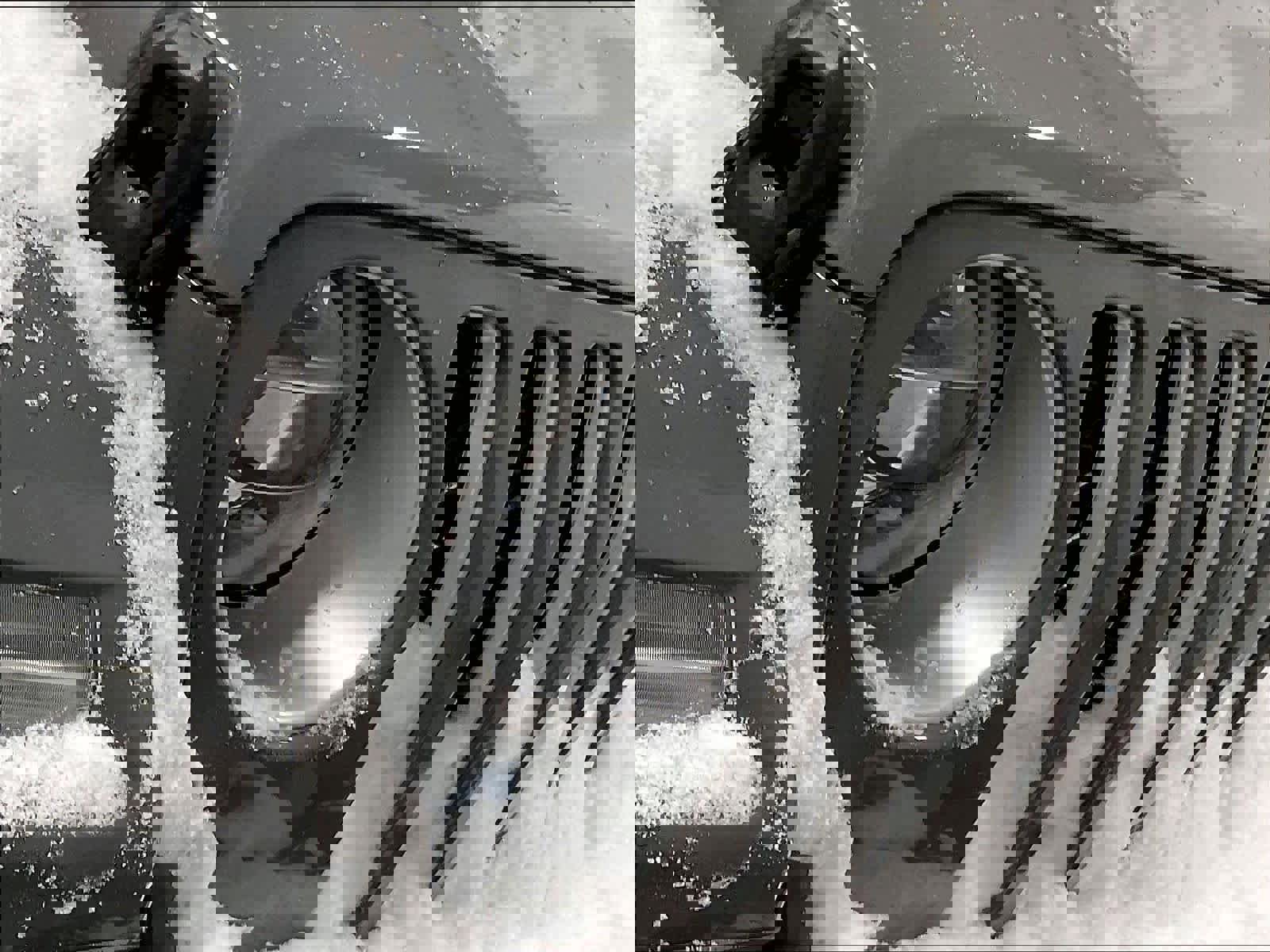 Used 2022 Jeep Wrangler Unlimited Sahara w/ Cold Weather Group image 32