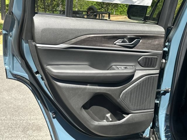 New 2026 Jeep Grand Cherokee Limited w/ Limited Altitude Package RWD image 22