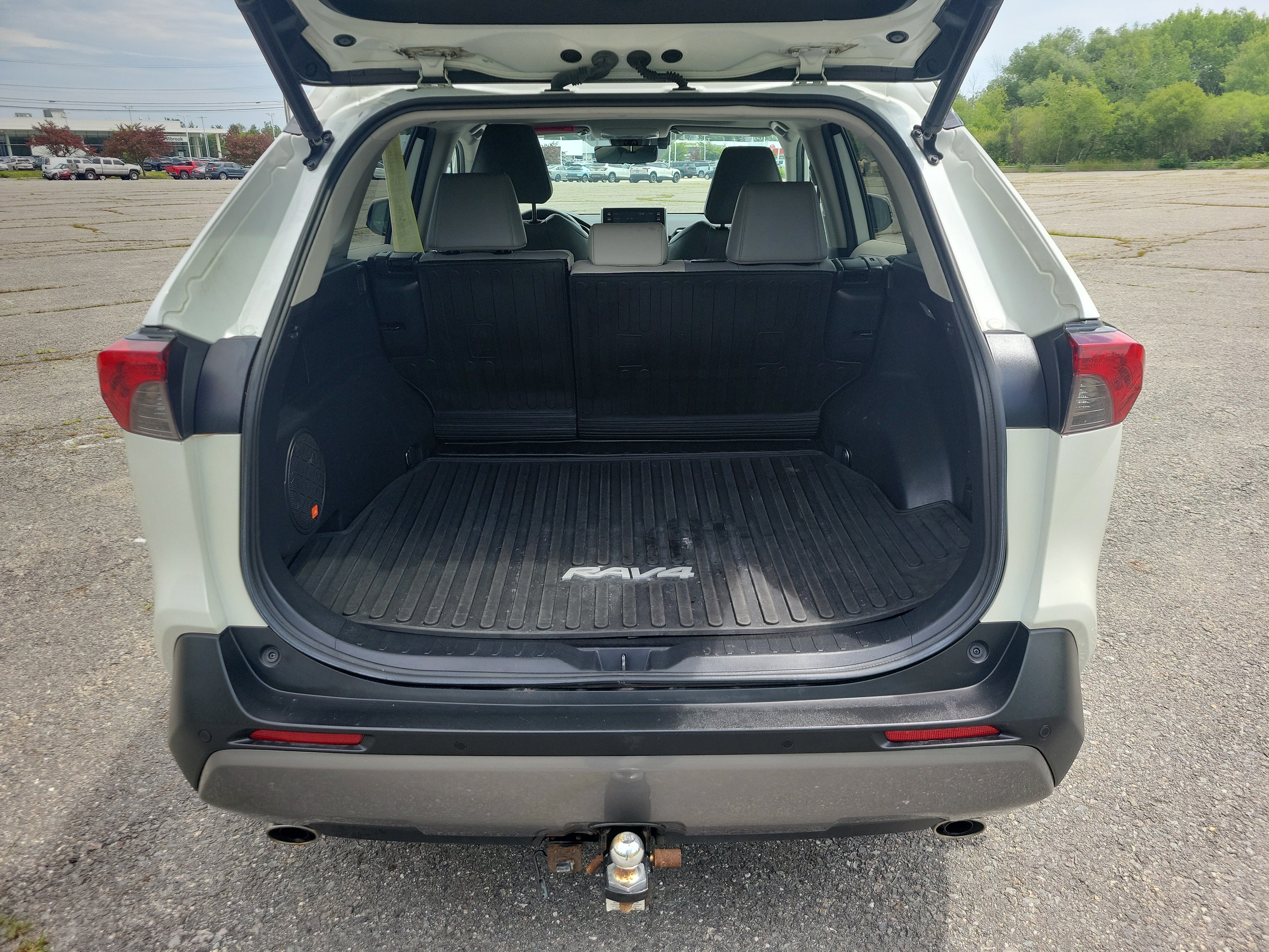 Used 2021 Toyota RAV4 Limited AWD/4WD image 17
