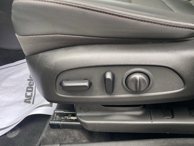 Used 2021 Chevrolet TrailBlazer RS w/ Convenience Package image 16