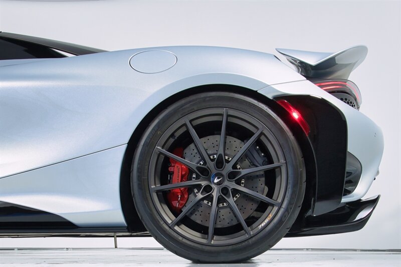 Used 2022 McLaren 765LT RWD image 8