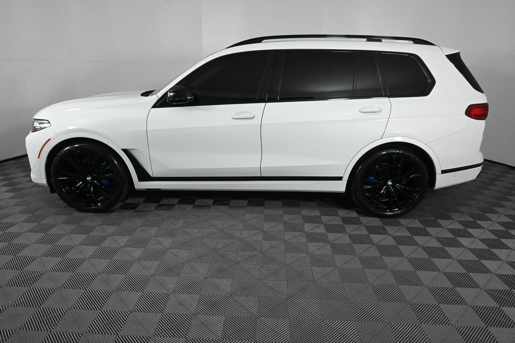 Used 2022 BMW X7 xDrive40i w/ Premium Package video 3
