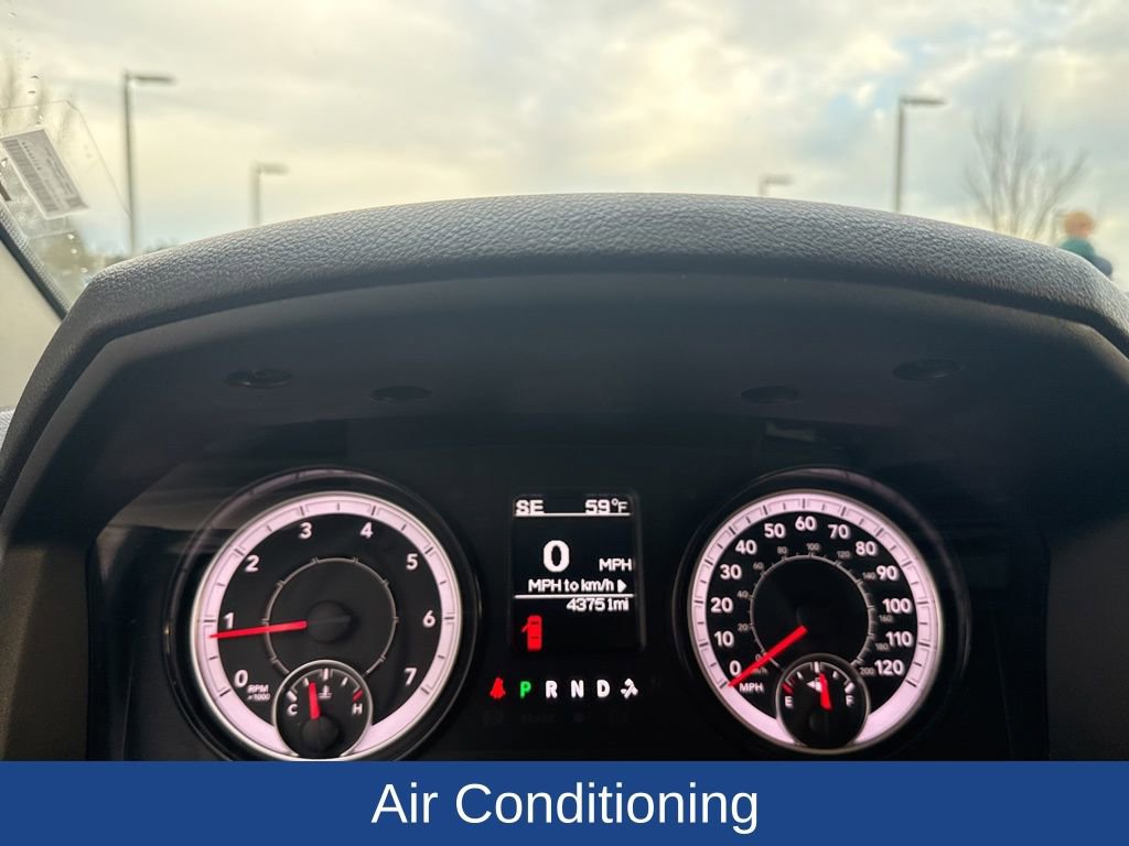 Used 2024 RAM 1500 Classic SLT image 16