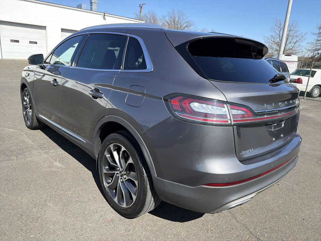 Used 2022 Lincoln Nautilus Reserve w/ Cargo Utility Package AWD/4WD image 3