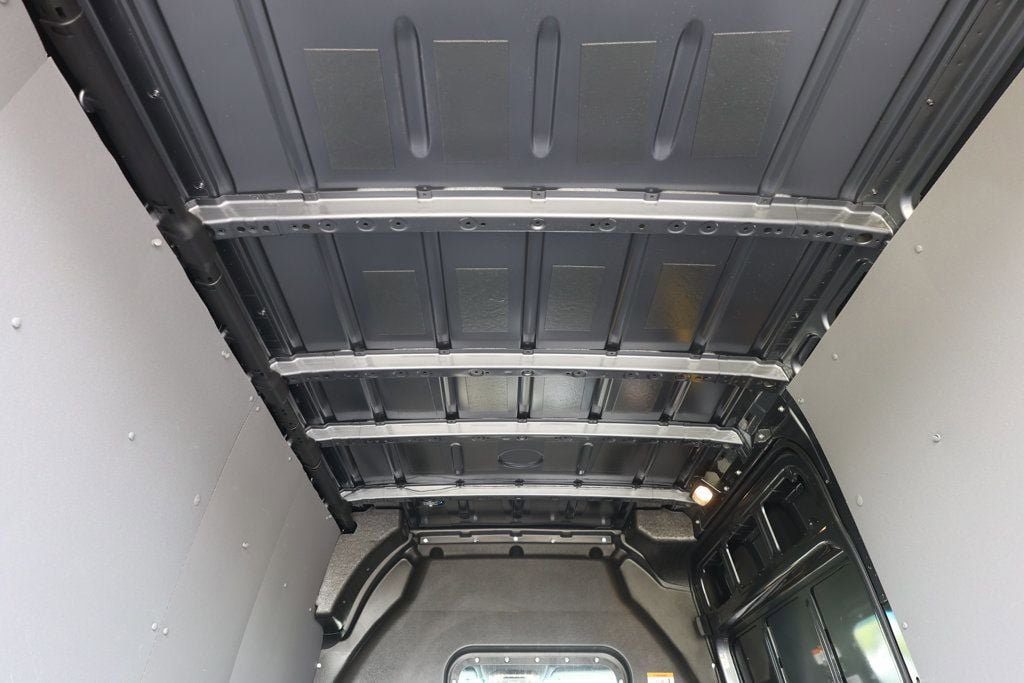 Used 2023 Mercedes-Benz Sprinter 2500 image 23