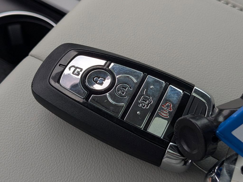 New 2026 Lincoln Nautilus Reserve AWD/4WD image 33