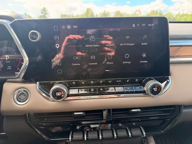 Used 2025 GMC Canyon Denali AWD/4WD image 27