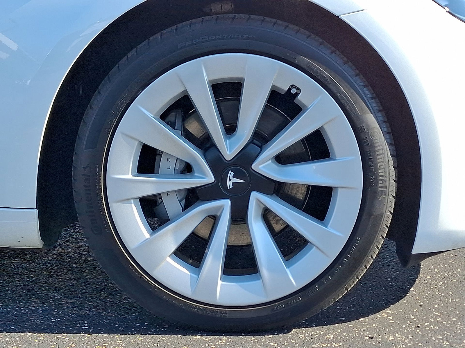Used 2023 Tesla Model 3 Standard Range image 27