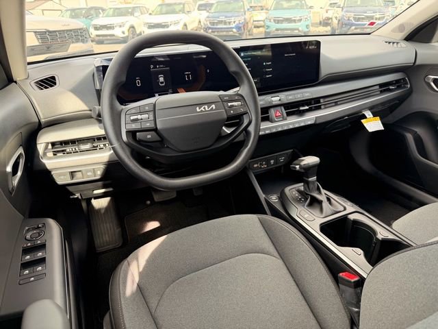 New 2025 Kia K4 FWD image 5
