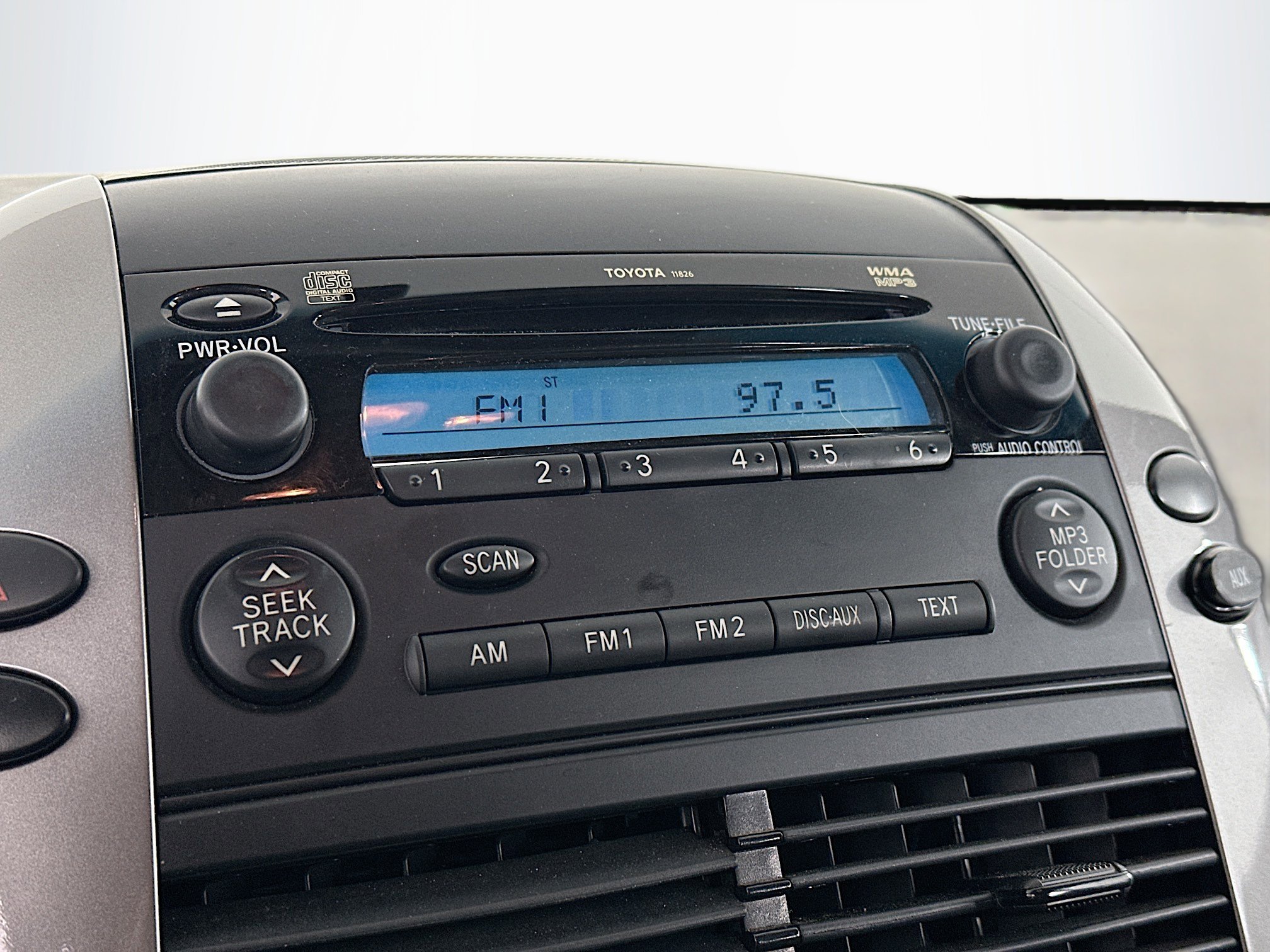 Used 2009 Toyota Sienna CE FWD image 21