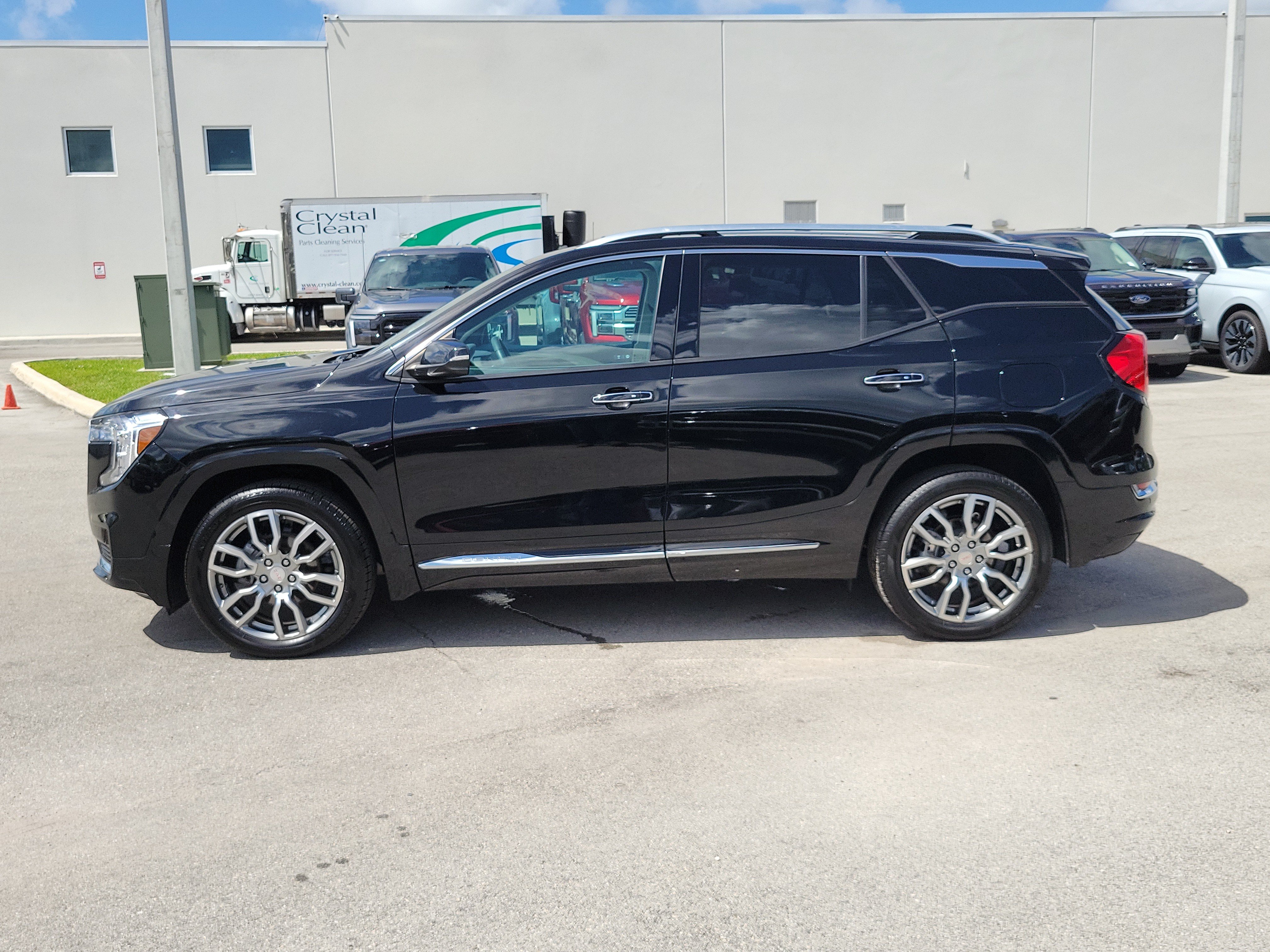 Used 2023 GMC Terrain Denali AWD/4WD image 8