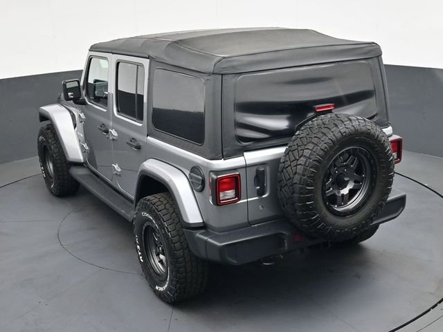 Used 2020 Jeep Wrangler Unlimited Sahara AWD/4WD image 27