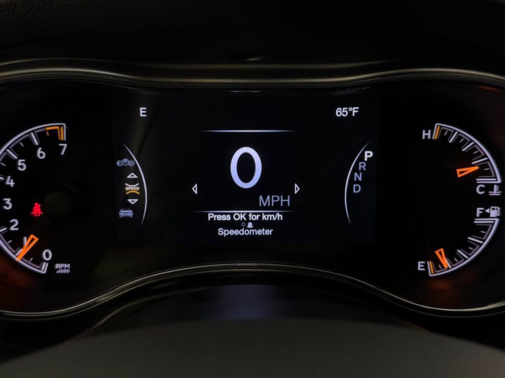 Used 2022 Jeep Grand Cherokee Laredo X image 15