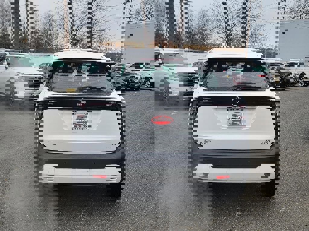 Certified 2025 Nissan Kicks S image 7