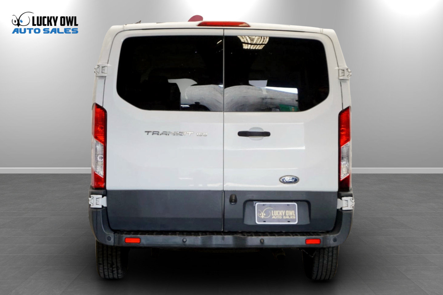 Used 2016 Ford Transit 150 XL RWD image 6