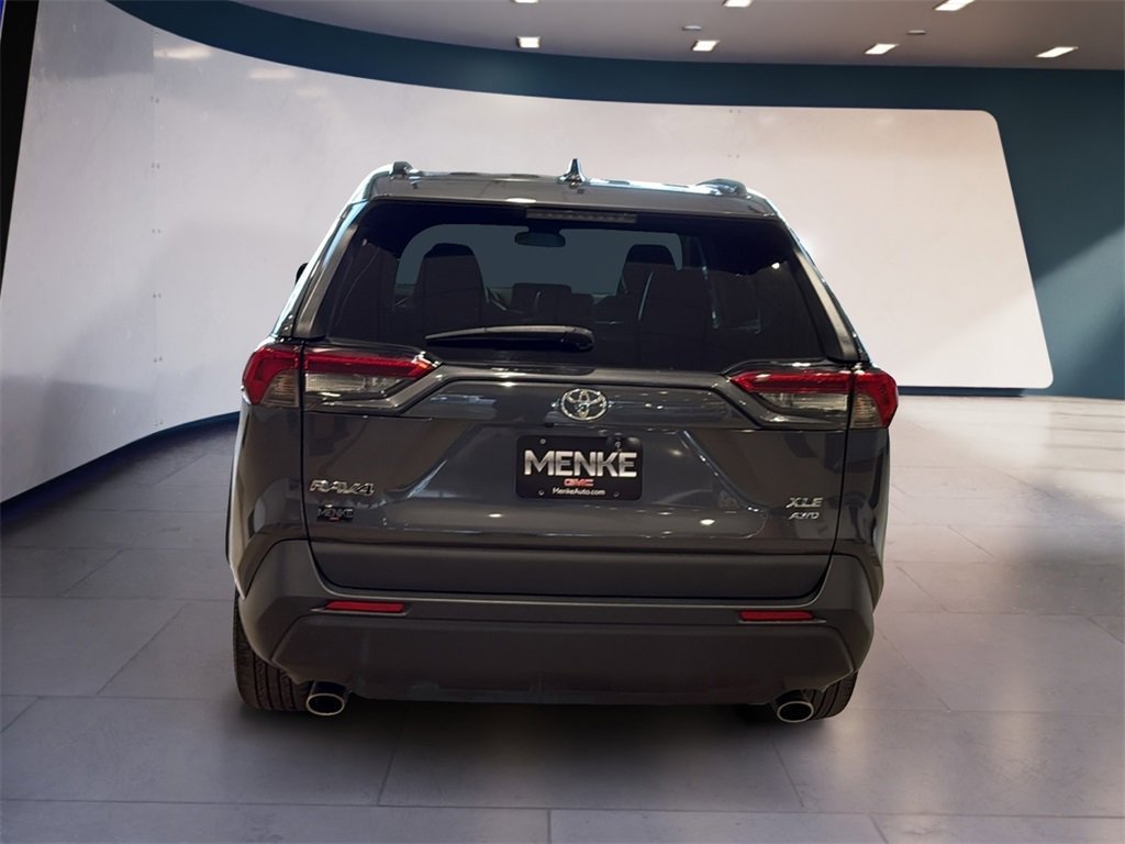 Used 2019 Toyota RAV4 XLE Premium image 6
