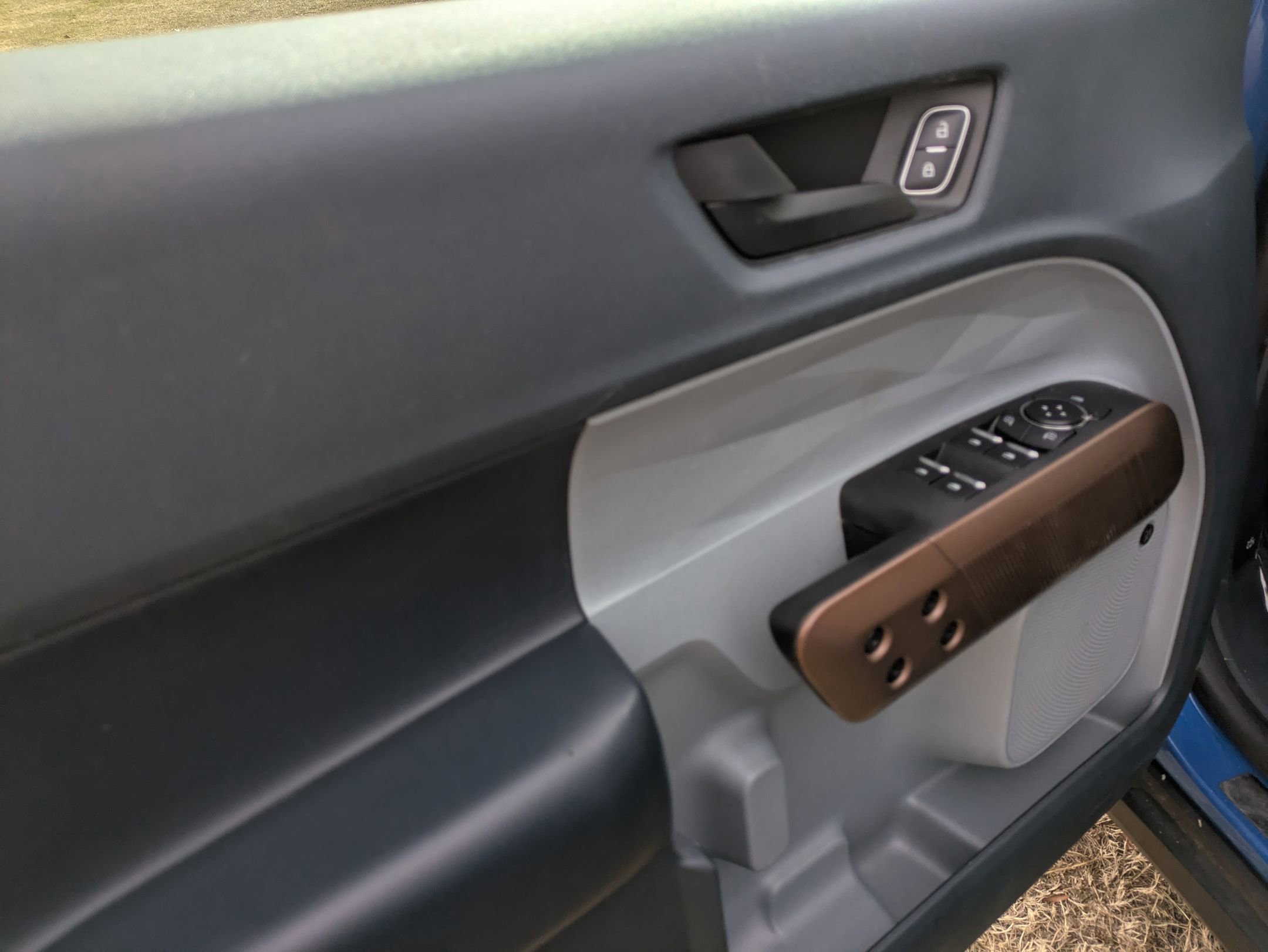 Used 2022 Ford Maverick Lariat w/ Lariat Luxury Package image 13