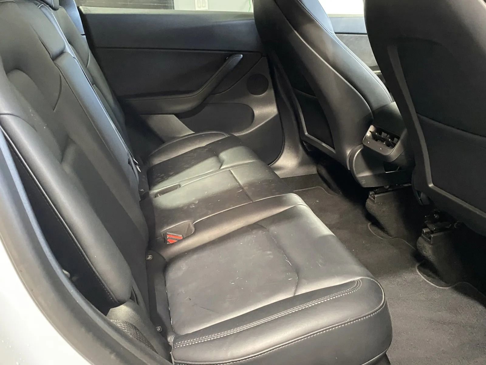 Used 2022 Tesla Model Y Long Range image 6