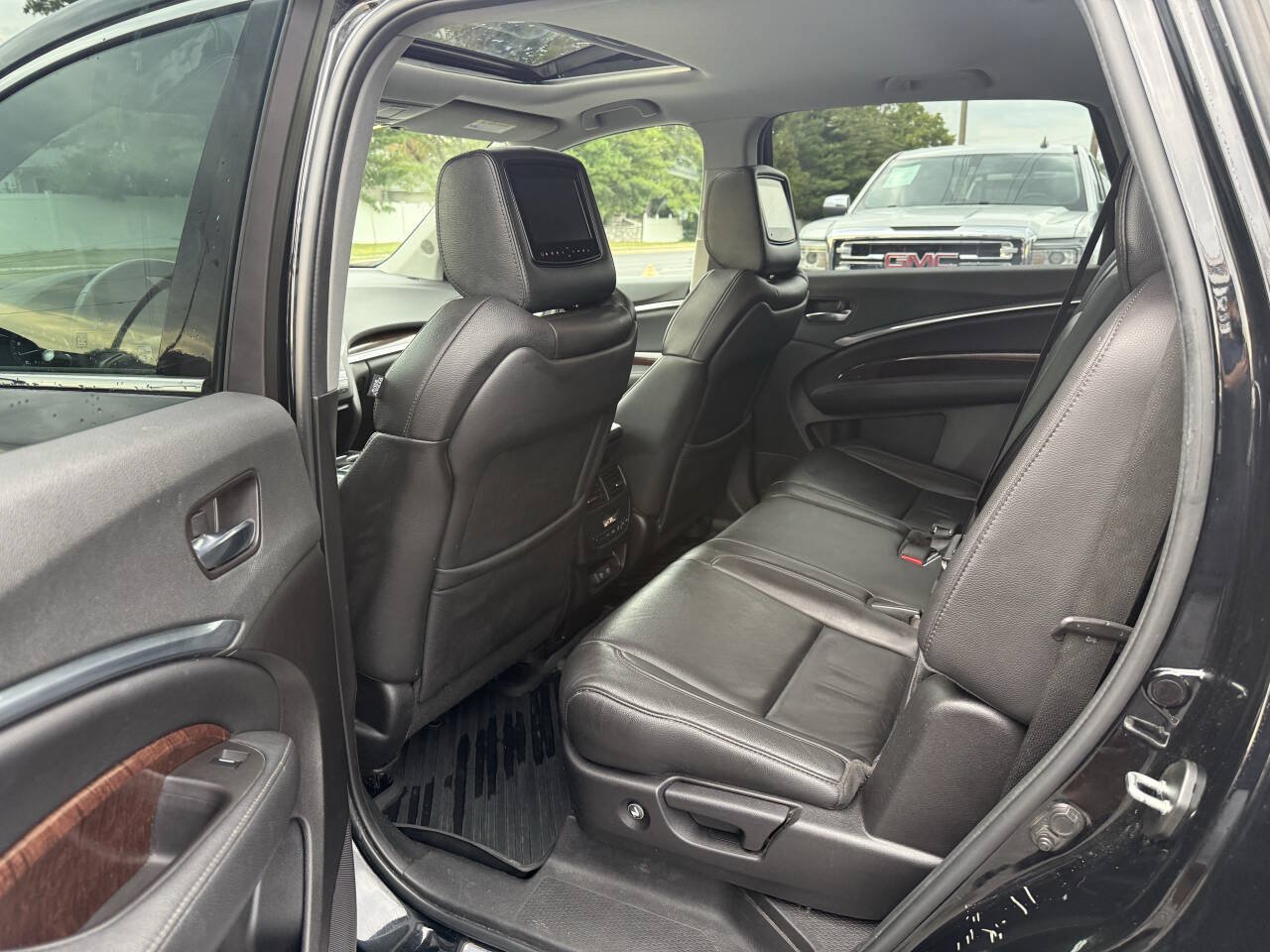 Used 2018 Acura MDX w/ Technology Package AWD/4WD image 14