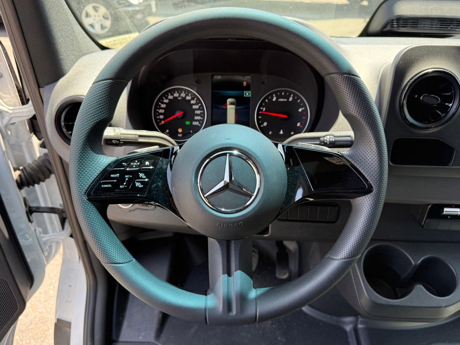 New 2025 Mercedes-Benz Sprinter 2500 image 23