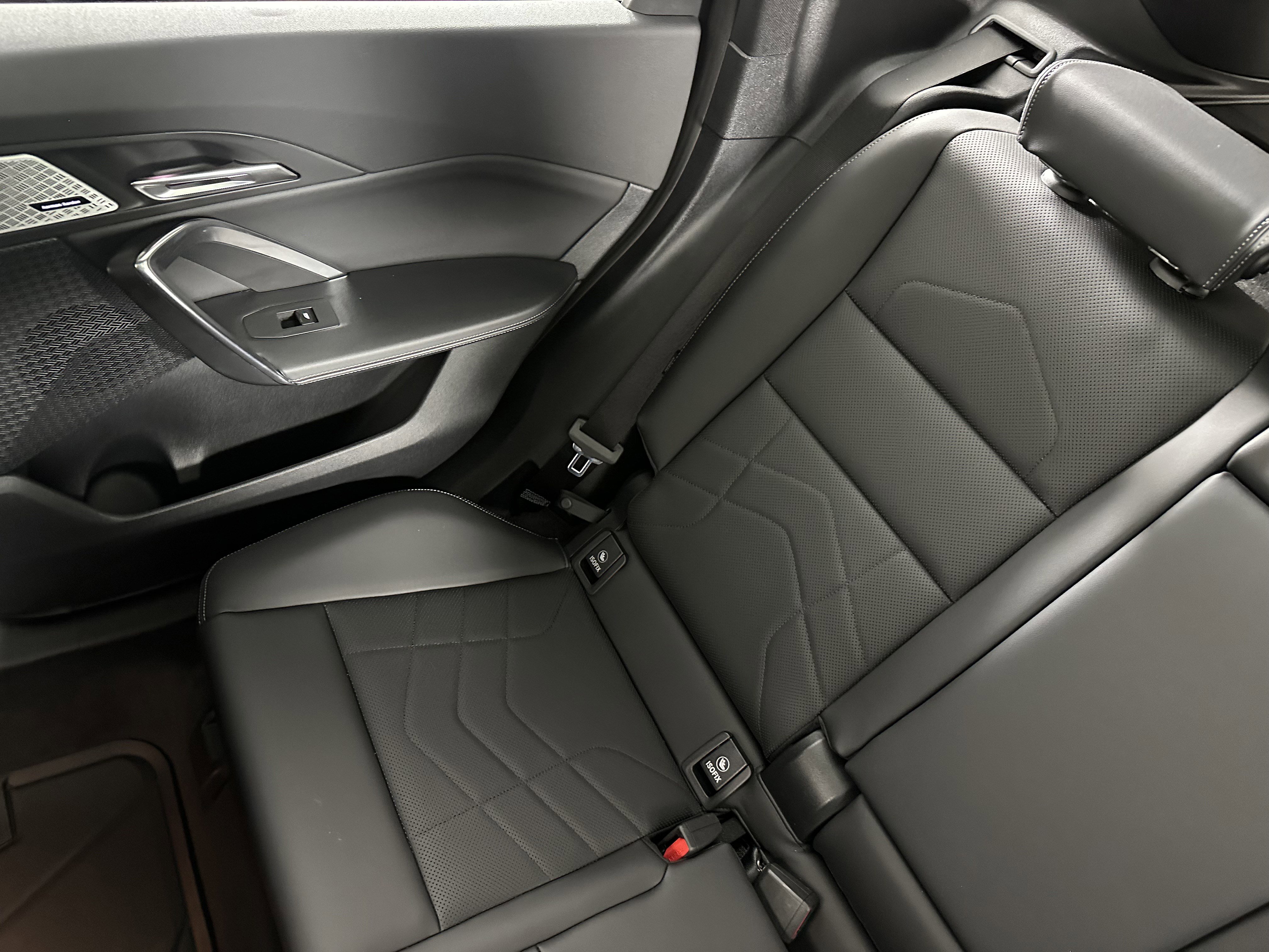 Certified 2025 BMW X1 xDrive28i w/ Technology Package image 12