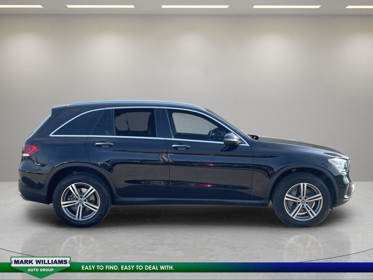 Used 2020 Mercedes-Benz GLC 300 4MATIC image 3